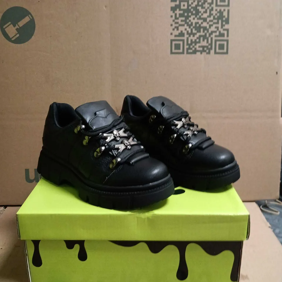 KOI KIDZ LIL RIMO CORE TRAINERS BLACK SIZE 12