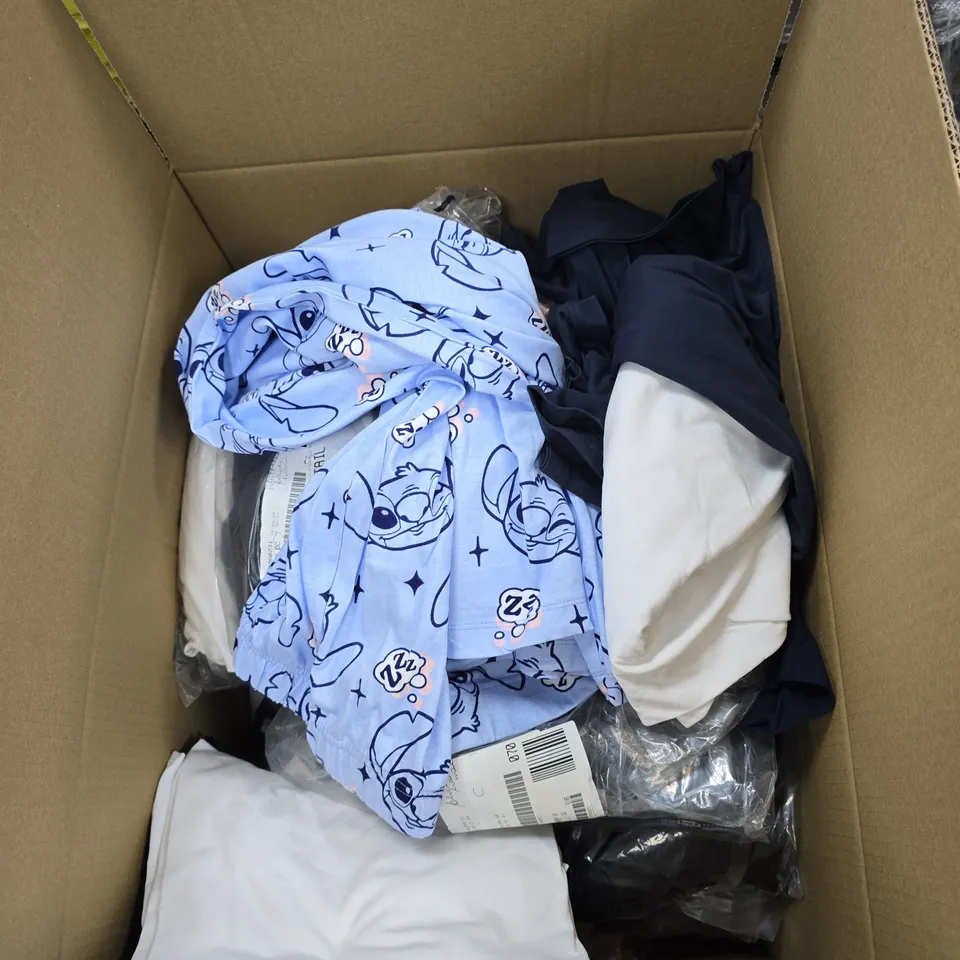 BOX OF APPROXIMATELY 25 ASSORTED CLOTHING ITEMS TO INCLUDE DISNEY LILO AND STITCH PYJAMA BOTTOMS, JACAMO T SHIRTS, SIMPLE BE FOOTWEAR ETC