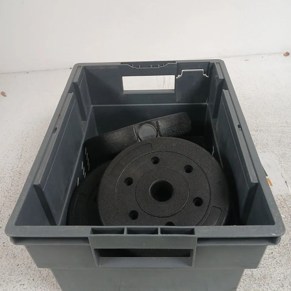 TOTE OF APPROXIMATELY 5 ASSORTED BARBELL WEIGHTS