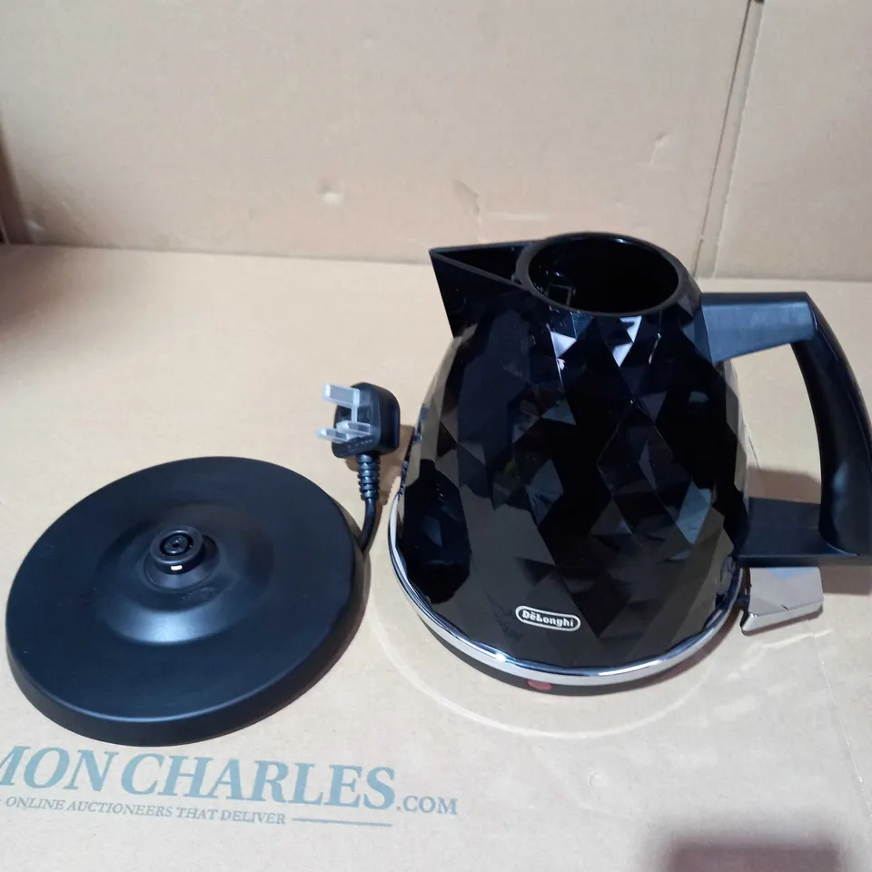 DELONGHI KBJ3001W BRILLANTE KETTLE RRP £64.99