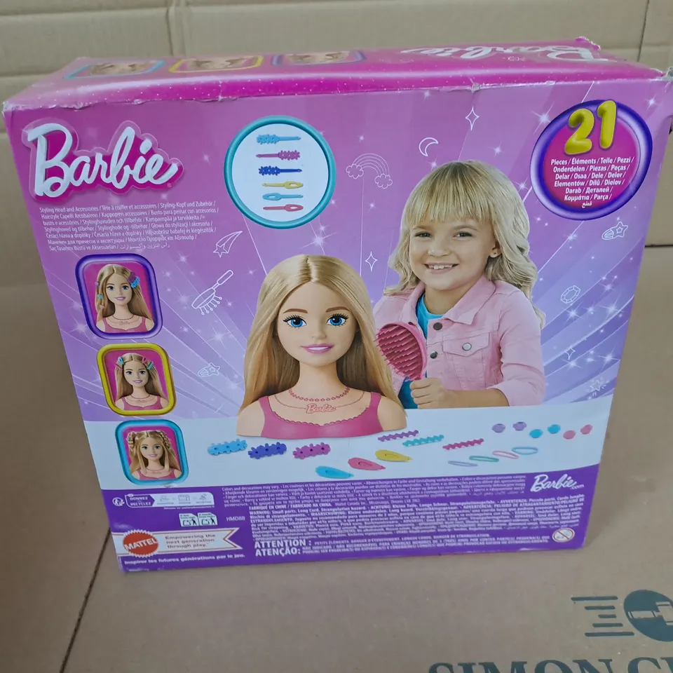 BARBIE 21-PIECE STYLING HEAD