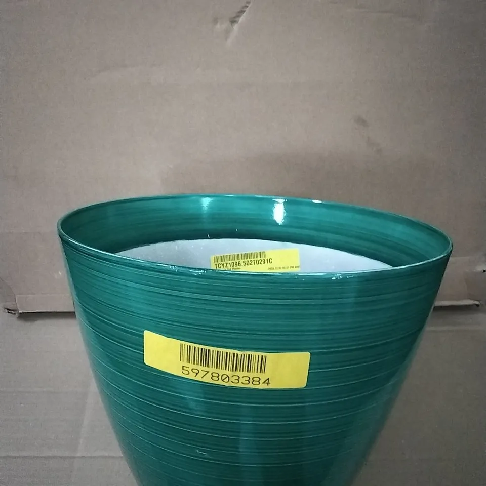 VANBURREN POT PLANTER 