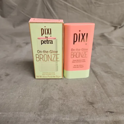 BOXED PIXI ON THE GO BRONZE WARM GLOW TINTED MOISTURE STICK 19G
