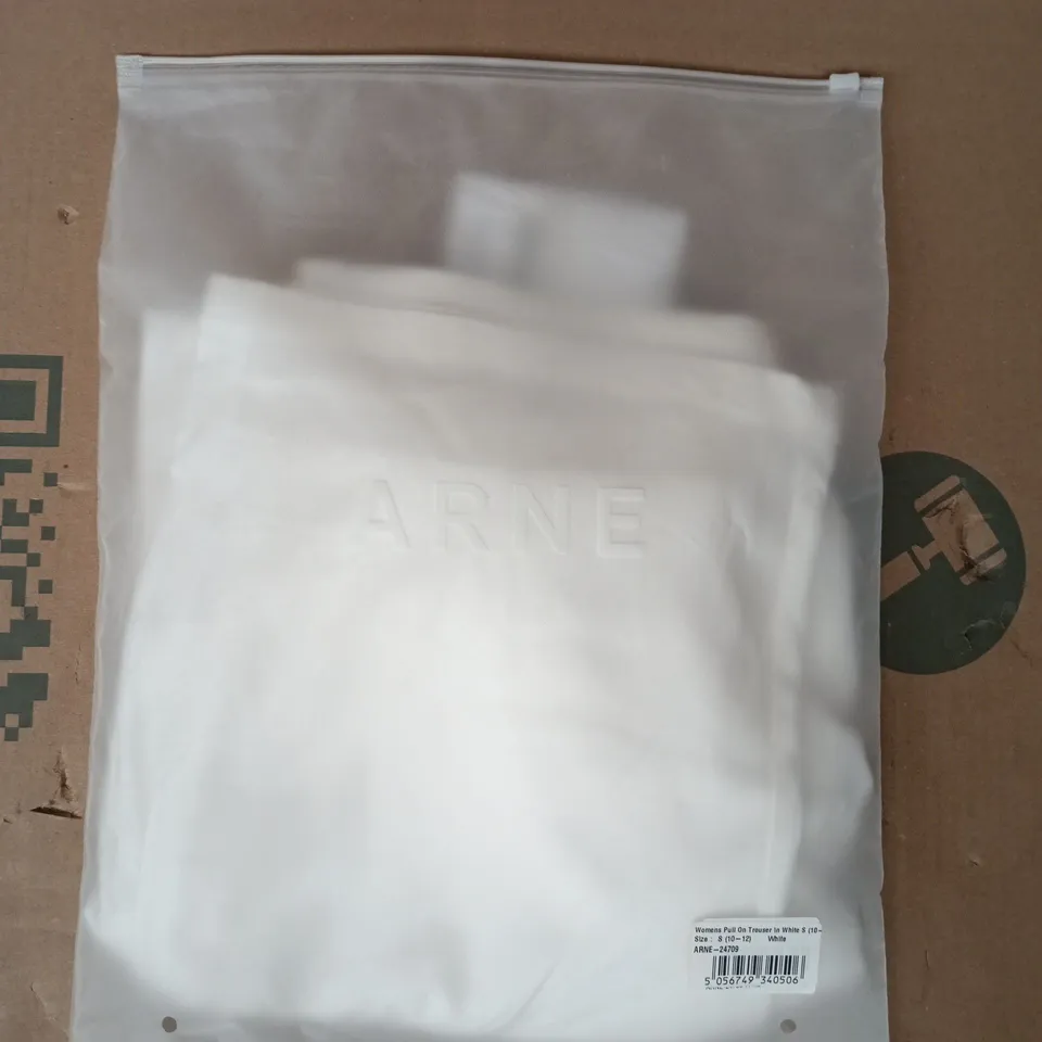 BAGGED ARNE WOMEN'S PULL ON TROUSERS IN WHITE SMALL