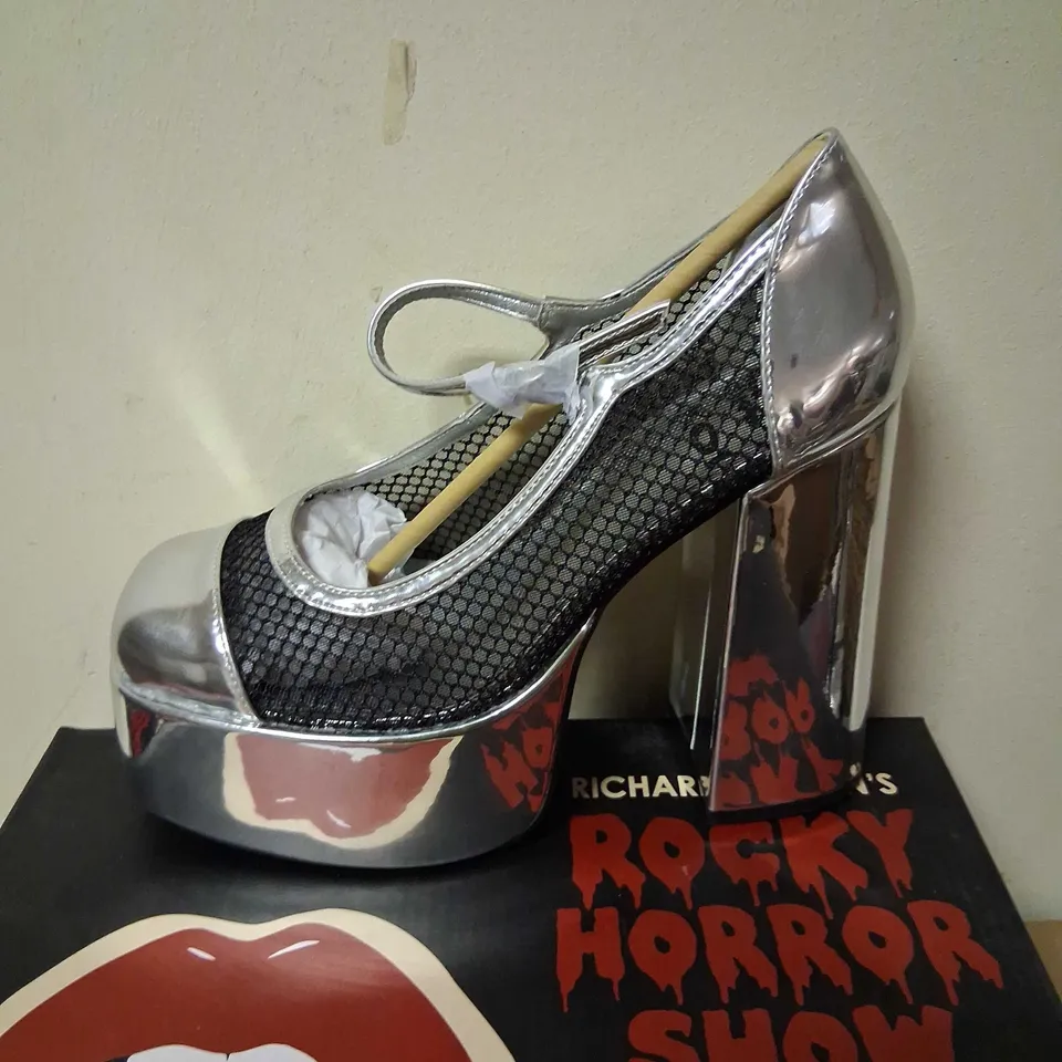BRAND NEW BOXED RICHARD O'BRIEN'S ROCKY HORROR SHOW X KOI REGULAR FRANKIE FAN FISHNET PLATFORM HEELS WHITE SIZE 7