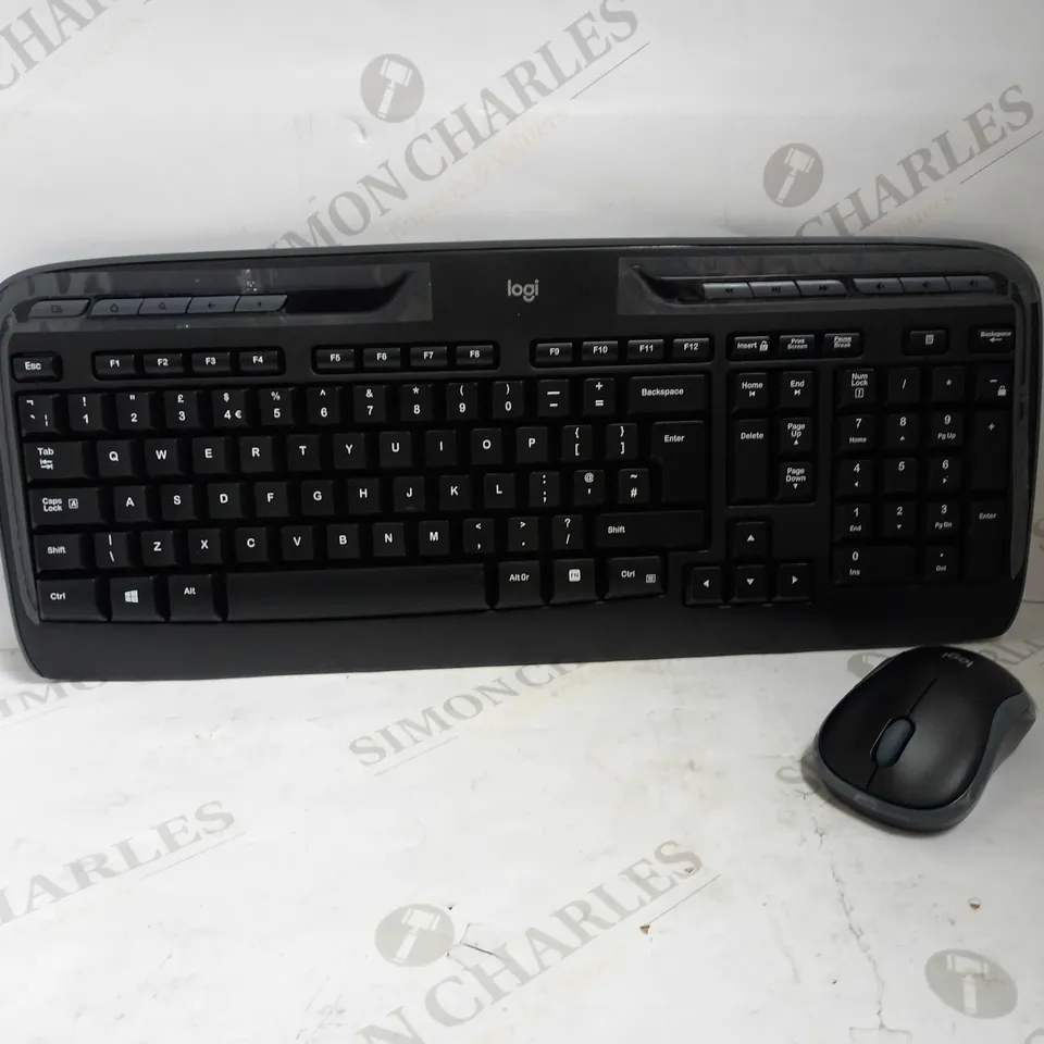 LOGITECH MK330 WIRELESS KEYBOARD