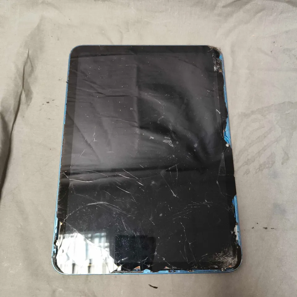 APPLE IPAD TABLET - A2757
