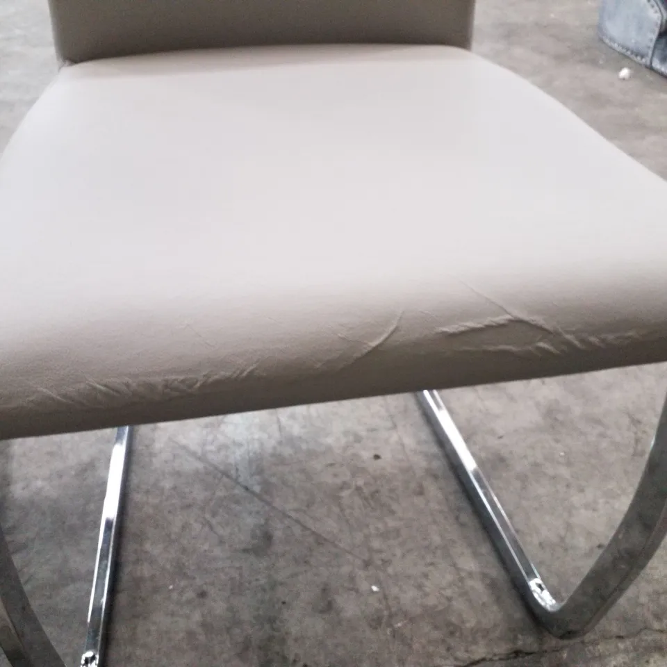 SET OF 3 LIGHT GREY DINING CHAIRS