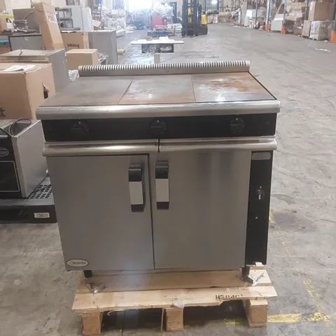 MOORWOOD VULCAN 3-PLATE ELECTRIC RANGE OVEN