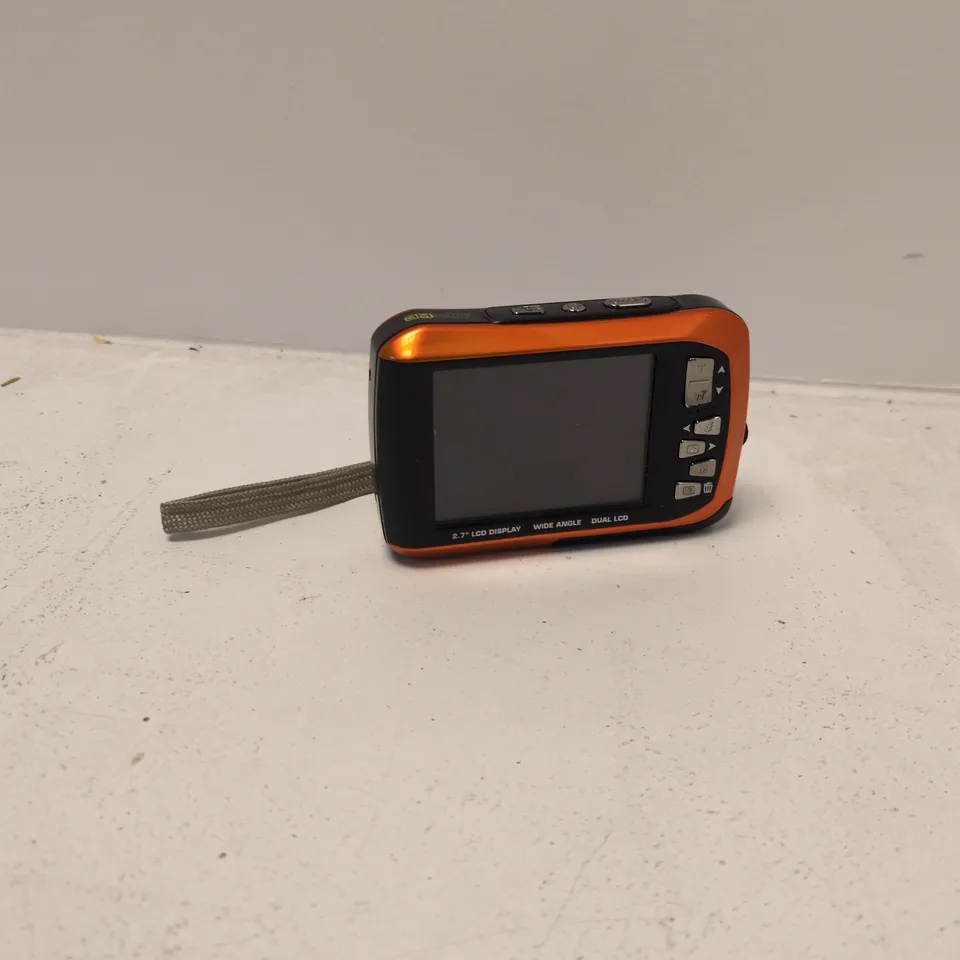 POLAROID IS087 16.0MP DIGITAL CAMERA – ORANGE/BLACK