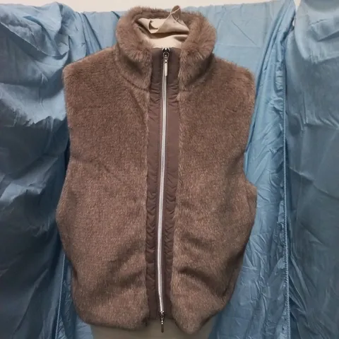 MINDY FAUX FUR COAT – BROWN, EU 38 (UK 12)