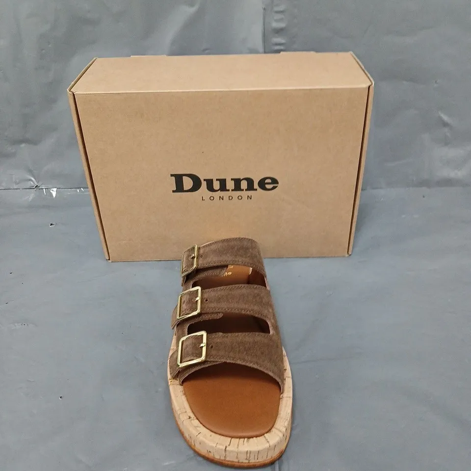 BOXED PAIR OF DUNE 350 LURES TAN-SUEDE UK 5