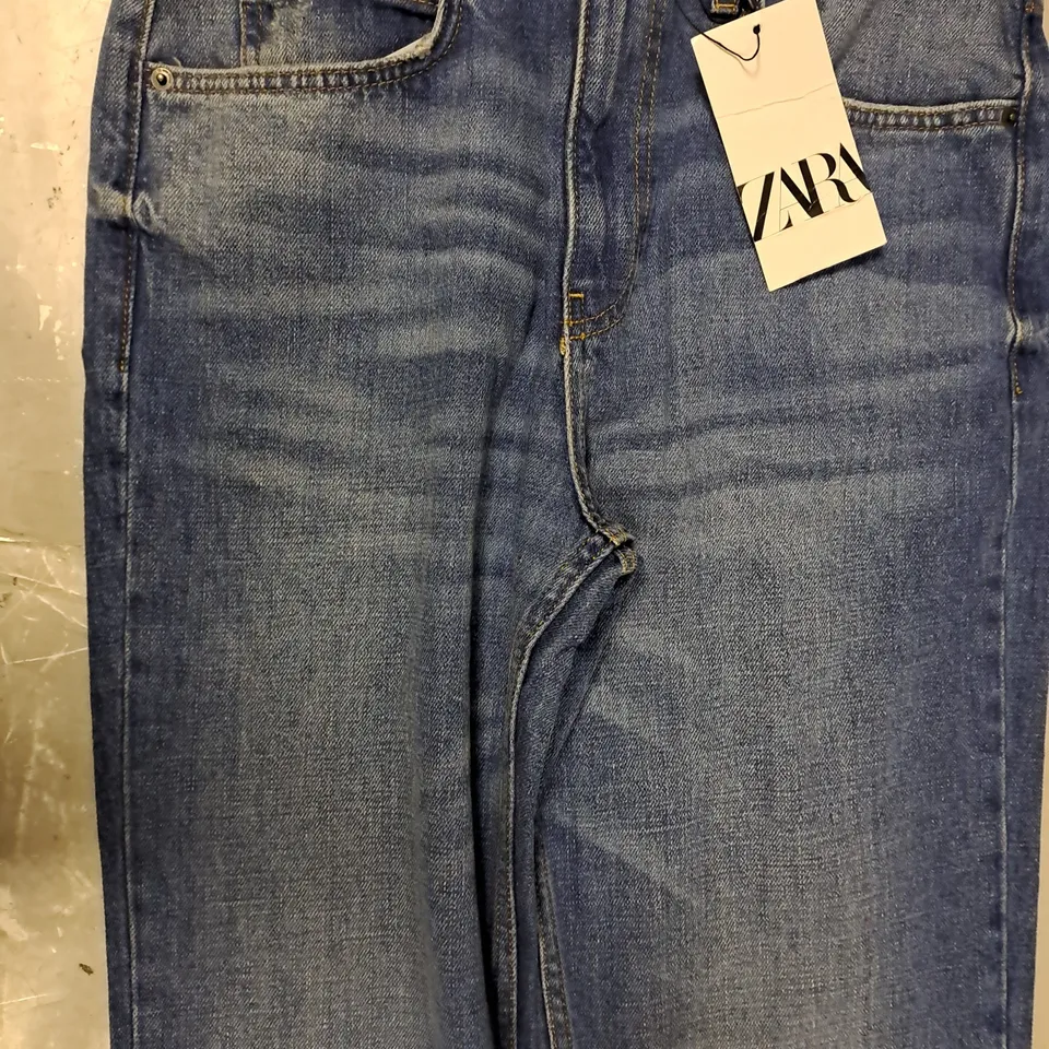 ZARA STRAIGHT BOOTCUT JEANS IN BLUE SIZE 8