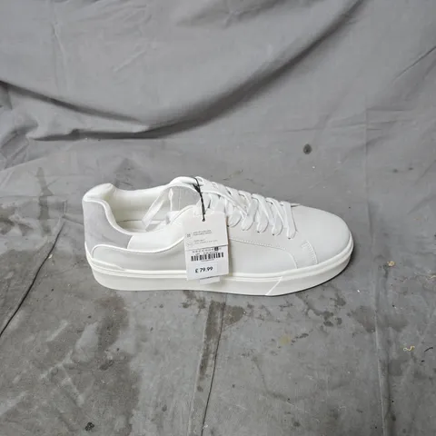 ZARA WHITE WITH GREY ACCENTS TRAINER, SIZE UK 12