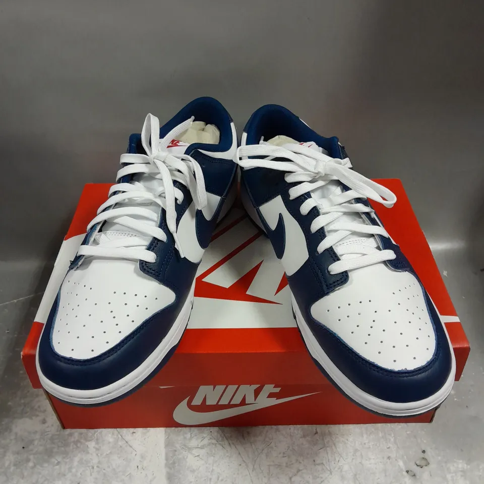 BOXED PAIR OF NIKE DUNK LOW RETRO SNEAKERS IN VALERIAN BLUE SIZE UK 11.5