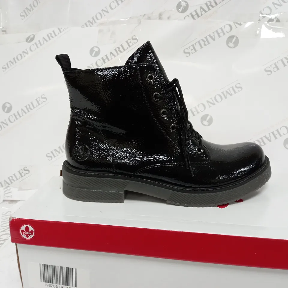 BOXED PAIR OF RIEKER LACE UP BOOTS IN BLACK - SIZE 7.5