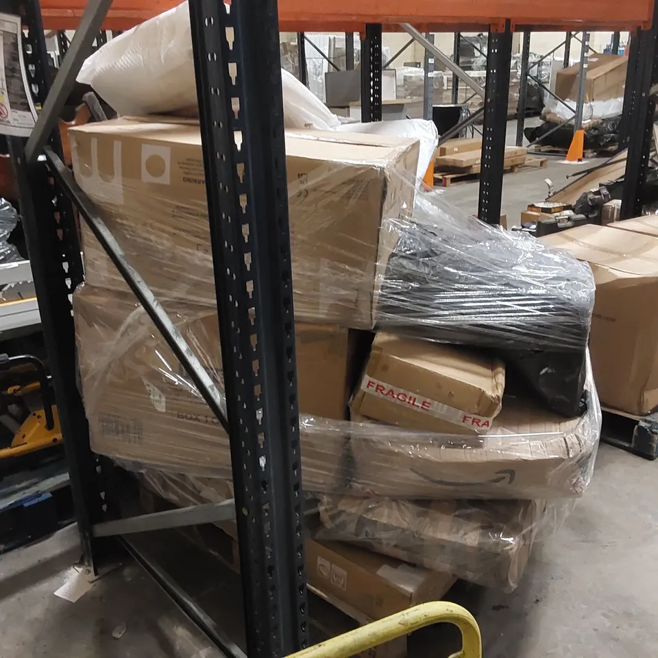 PALLET OF ASSORTED CONSUMER PRODUCTS/FURNITURE PARTS 