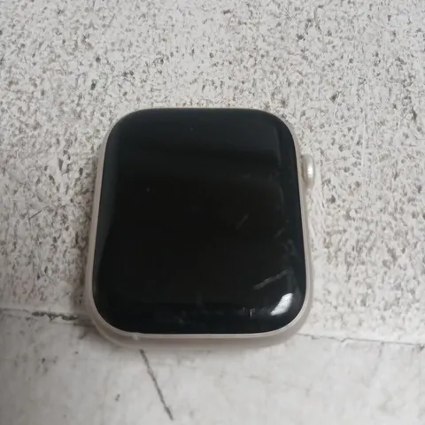 APPLE SERIES 8 SMARTWATCH
