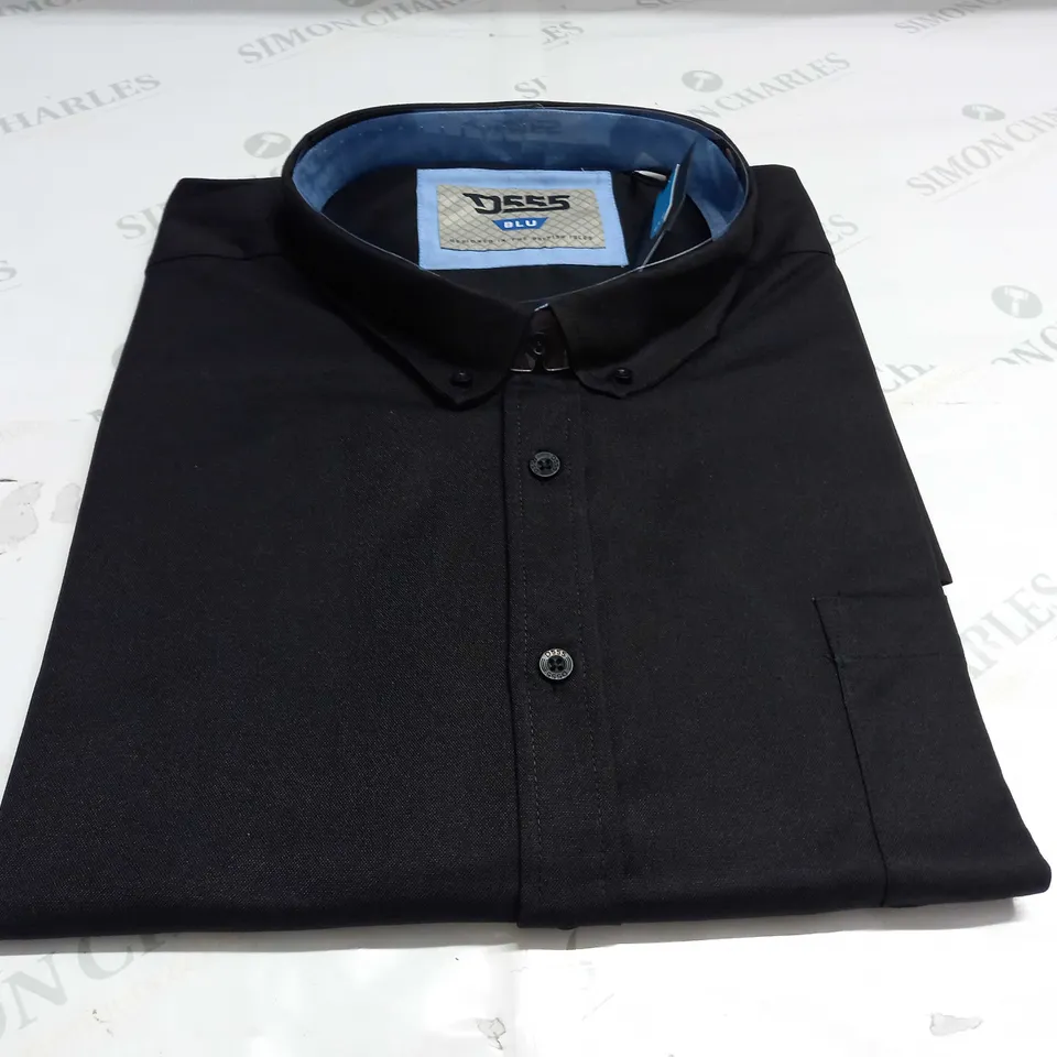 D555 JAMES SHIRT IN BLACK - UK 6XL