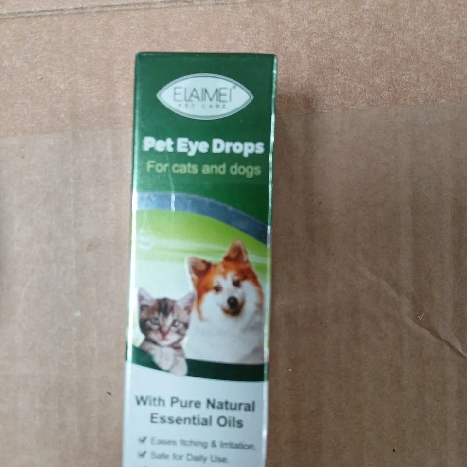 APPROXIMATELY 18 ASSORTED ITEMS INCLUDING PET DEODORISING SPRAY AND PET EYE DROPS 