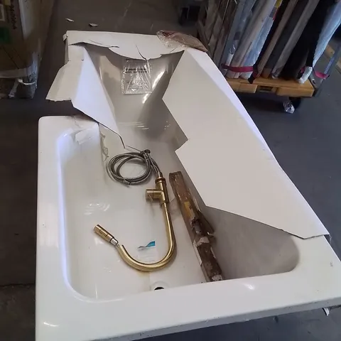 ACRYLIC CORNER BATH TUB -WHITE-