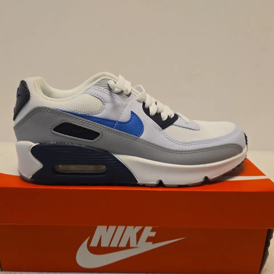BOXED PAIR OF NIKE AIR MAX 90 MESH GS WHITE/BLUE CRYSTAL KIDS' SHOES – UK 5.5