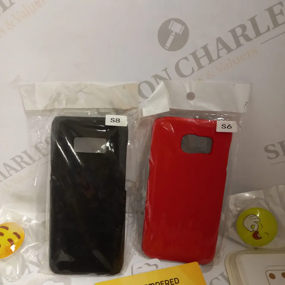 LOT OF APPROX 8 TO INCLUDE POP SOCKETS ABD TEMPERED GLASS