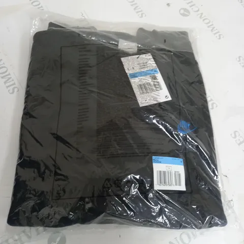 NIKE BLACK SWEATER SIZE M