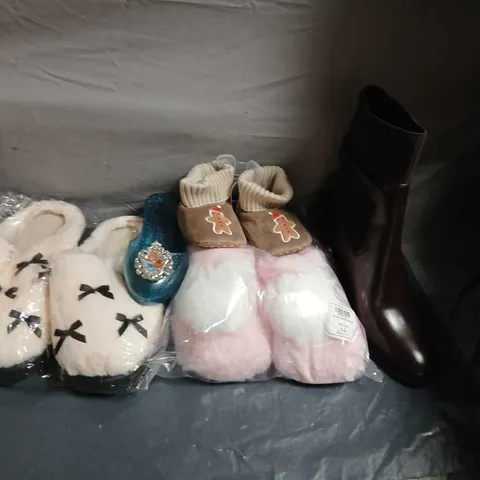 LARGE CAGE OF ASSORTED SHOES AND ACCESSORIES