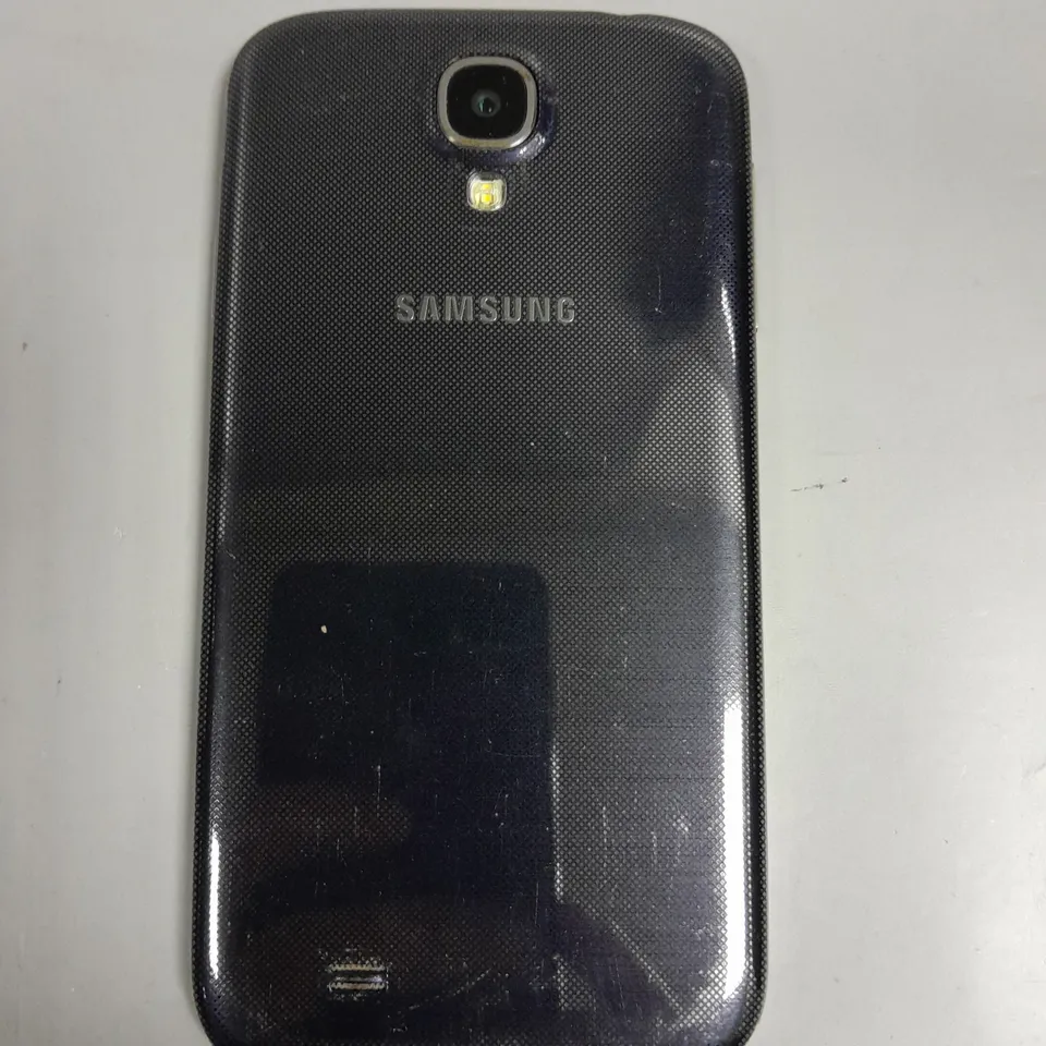 SAMSUNG GALAXY S4 SMARTPHONE 