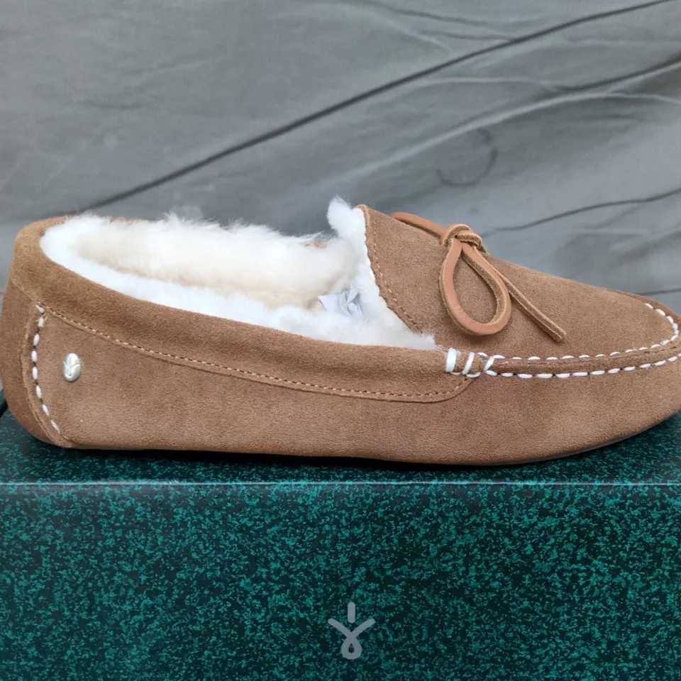 EMU AUSTRALIA SANDRINE SLIPPER – CHESTNUT - W10/M9