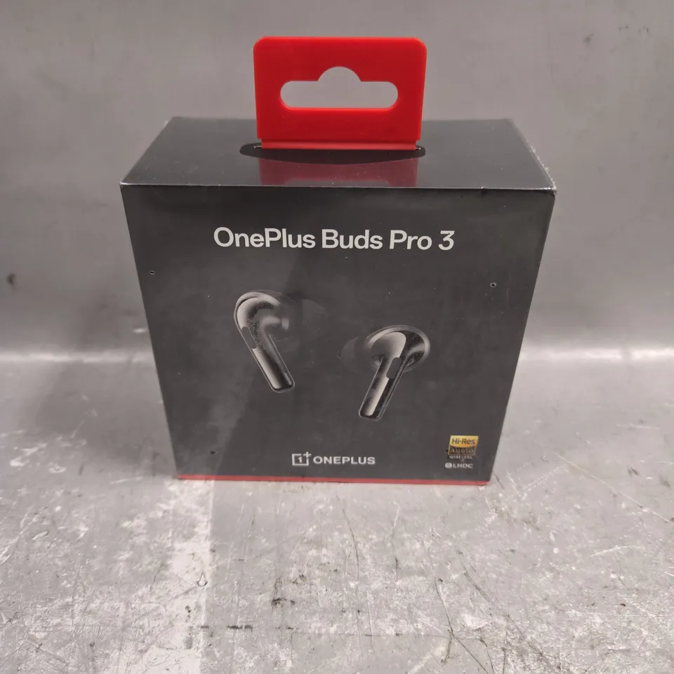 SEALED ONEPLUS BUDS PRO 3 WIRELESS EARPHONES 