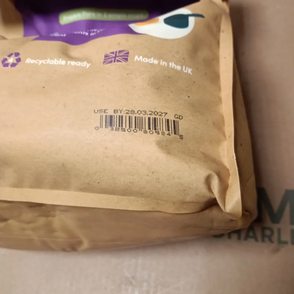 PURE DOG FOOD DUCK WITH A MEDLEY OF VEGGIES AND BURSTS OF BLUEBERRY 3.25KG
