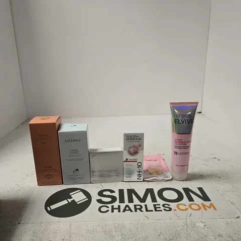 APPROXIMATELY 30 ASSORTED BEAUTY PRODUCTS INCLUDING GROW GORGEOUS ROOT STIMULATING PRIMER, LIZ EARLE CLEANSE & POLISH START KIT AND IT BYE BYE PROSE PRESSED POWDER