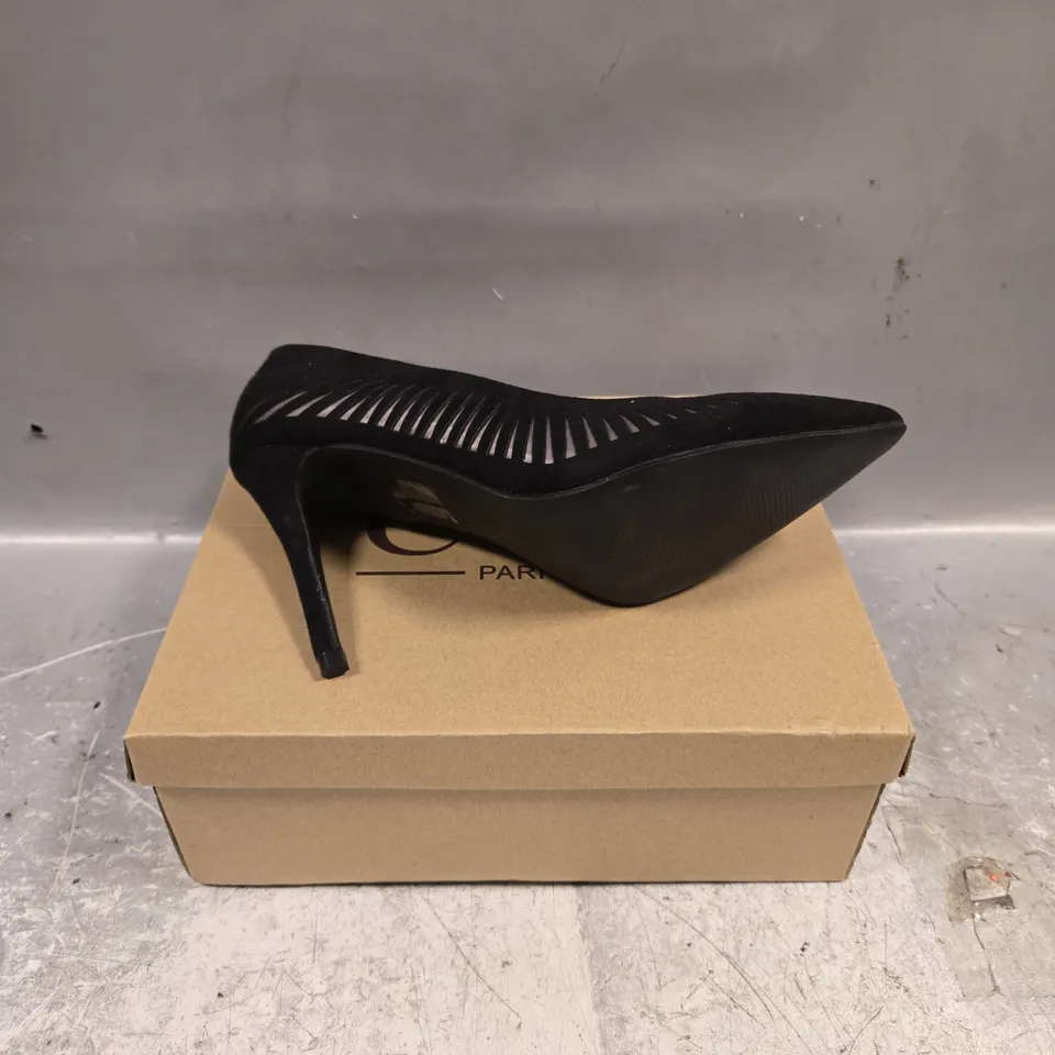 BOXED PAIR OF C'M PARIS BLACK & SILVER STILETTO'S - 6