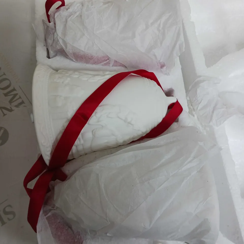 BOXED HOME REFLECTIONS 3 PROCELAIN BELLS