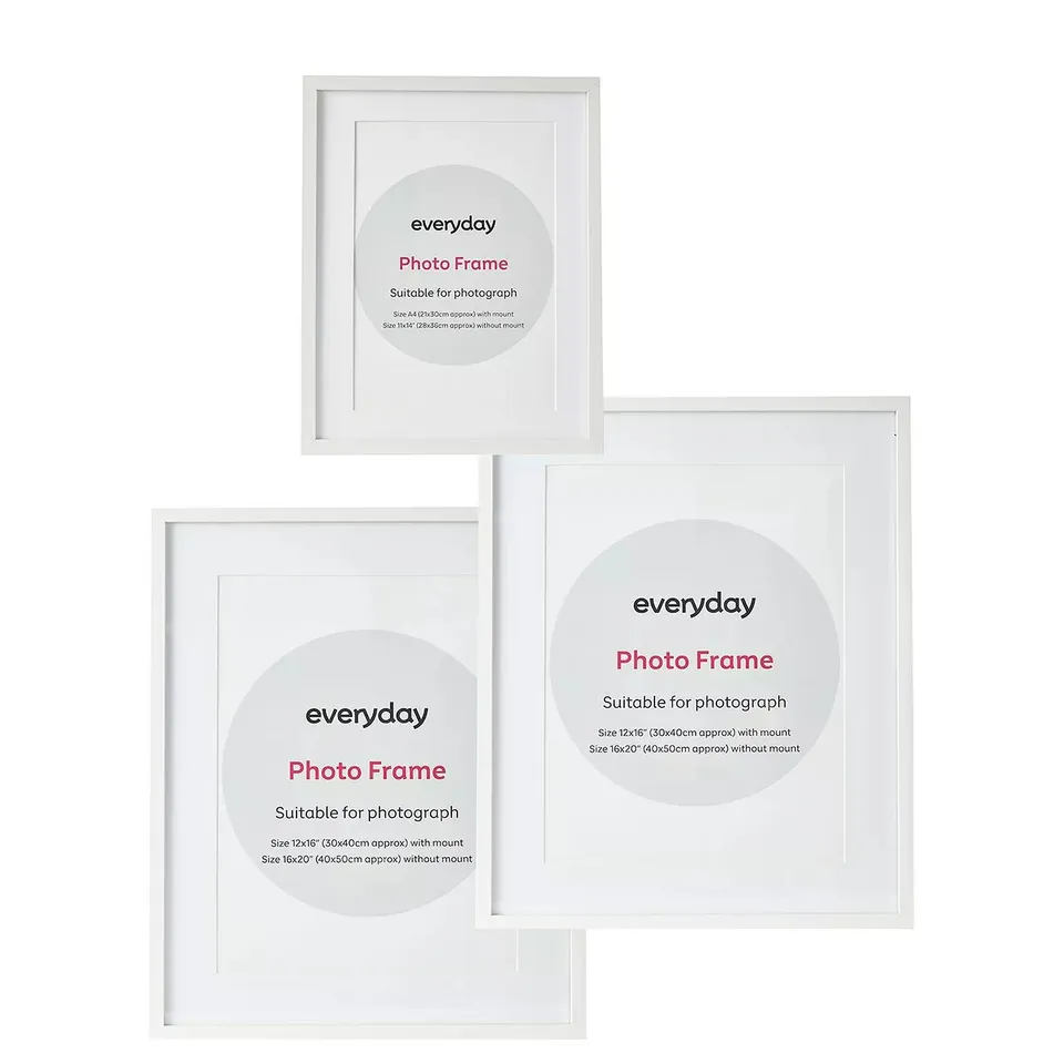 SET OF 3 PHOTO FRAMES WITH MOUNTS - WHITE RRP £36