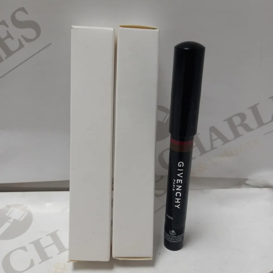 LOT OF 2 GIVENCHY TWO TONE EYESHADOW & EYELINER - 01 MYSTIC RED