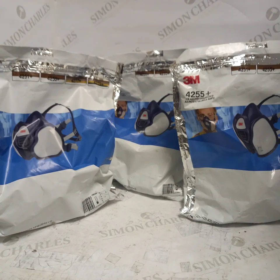 LOT OF 3 3M 4255+ GAS/VAPOUR AND PARTICULATE RESPIRATORS