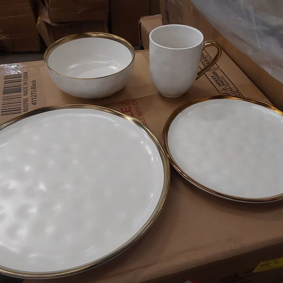 BOXED MERCER41 VARENNES HANDMADE STONEWARE DINNER SET - 16 PIECE (1 BOX)