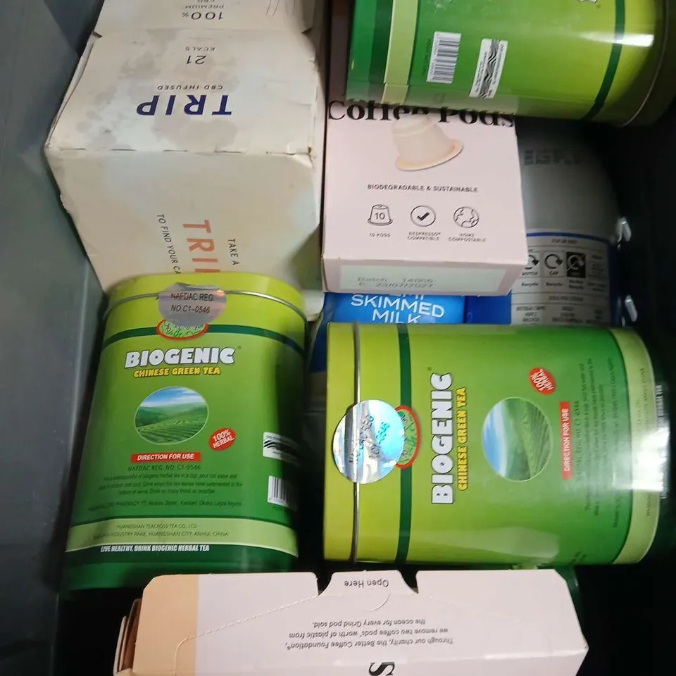 APPROXIMATELY 10 ASSORTED FOOD/DRINK PRODUCTS TO INCLUDE GRIND COFFEE PODS, CHINESE GREEN TEA, TRIP DRINKS ETC 