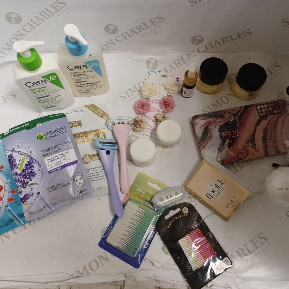 LOT OF APPROX 20 ASSORTED HEALTH AND BEAUTY PRODUCTS TO INCLUDE REVOLUTION FOREVER FLAWLESS PALETTE, GARNIER FACE MASKS, CERA VE CLEANSER