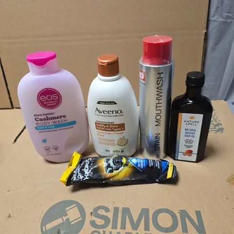 TOTE OF APPROXIMATELY 15 ASSORTED COSMETIC ITEMS TO INCLUDE AVEENO, CASHMERE BODY WASH, NATURE SPELL HAIR OIL, WILKINSON SWORD ETC