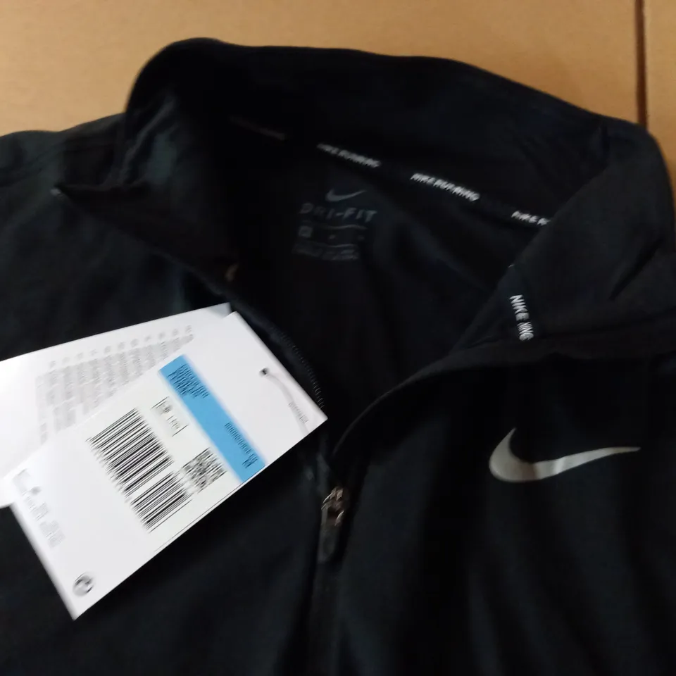 nike running womens lightweight jacket - 