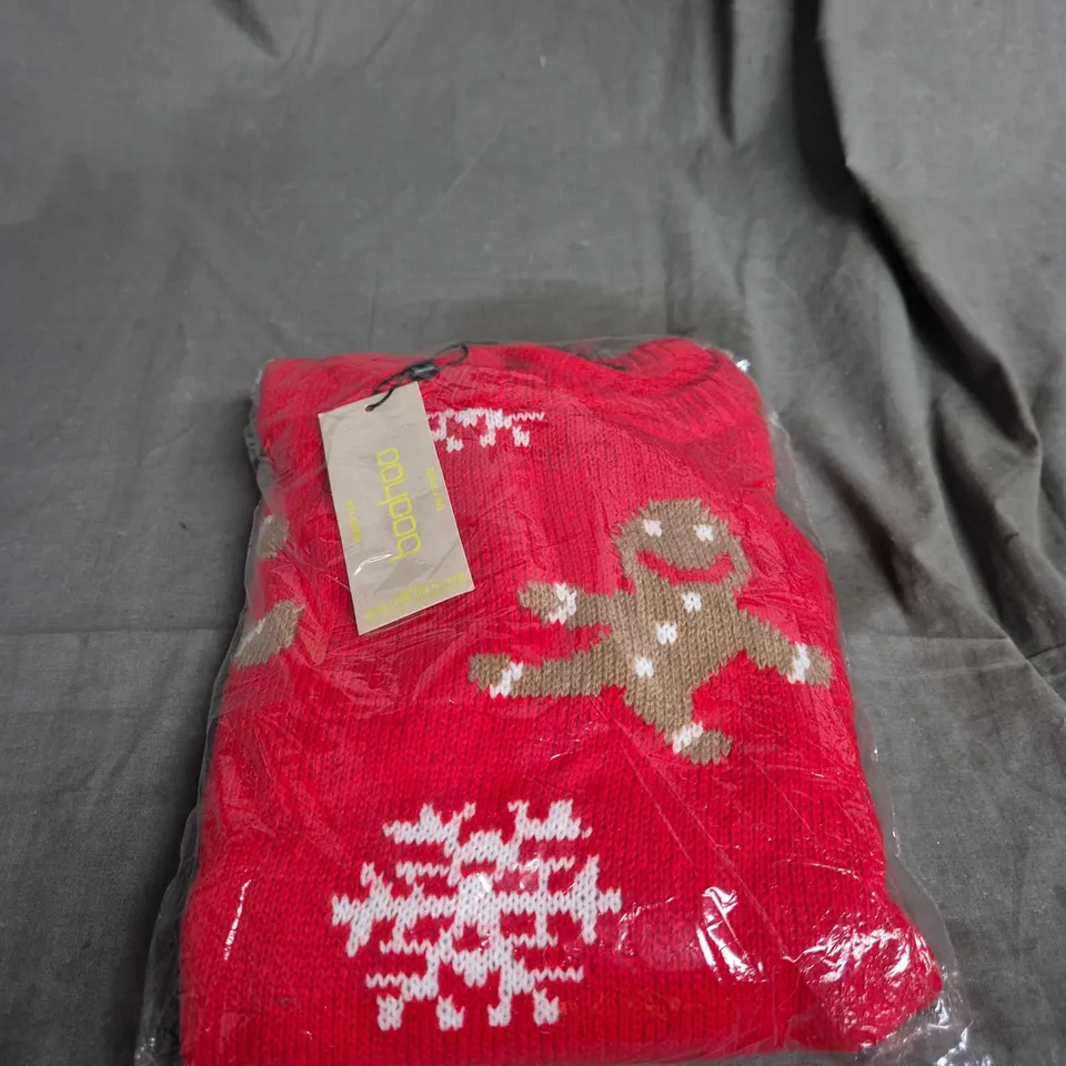 BOOHOO RED KNIT JUMPER WITH CHRISTMAS PATTERN – SNOWFLAKES & GINGERBREADMEN  SIZE M