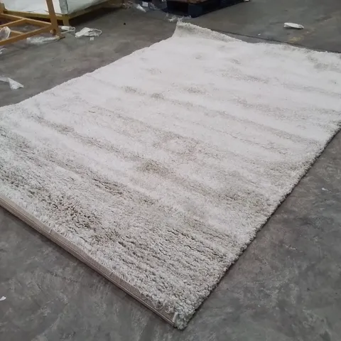 QUALITY DESIGNER AREA RUG - APPROXIMATELY 290X210CM