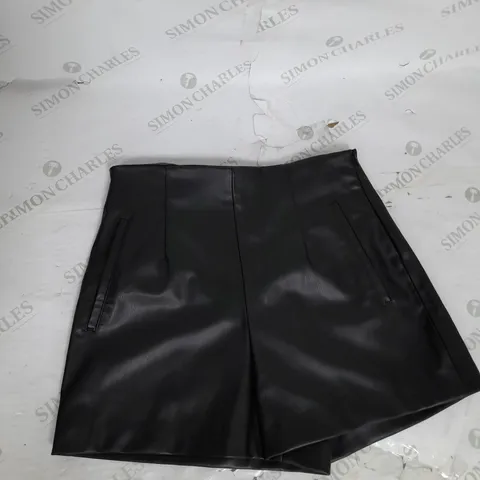 ZARA FAUX LEATHER SHORTS IN BLACK SIZE M