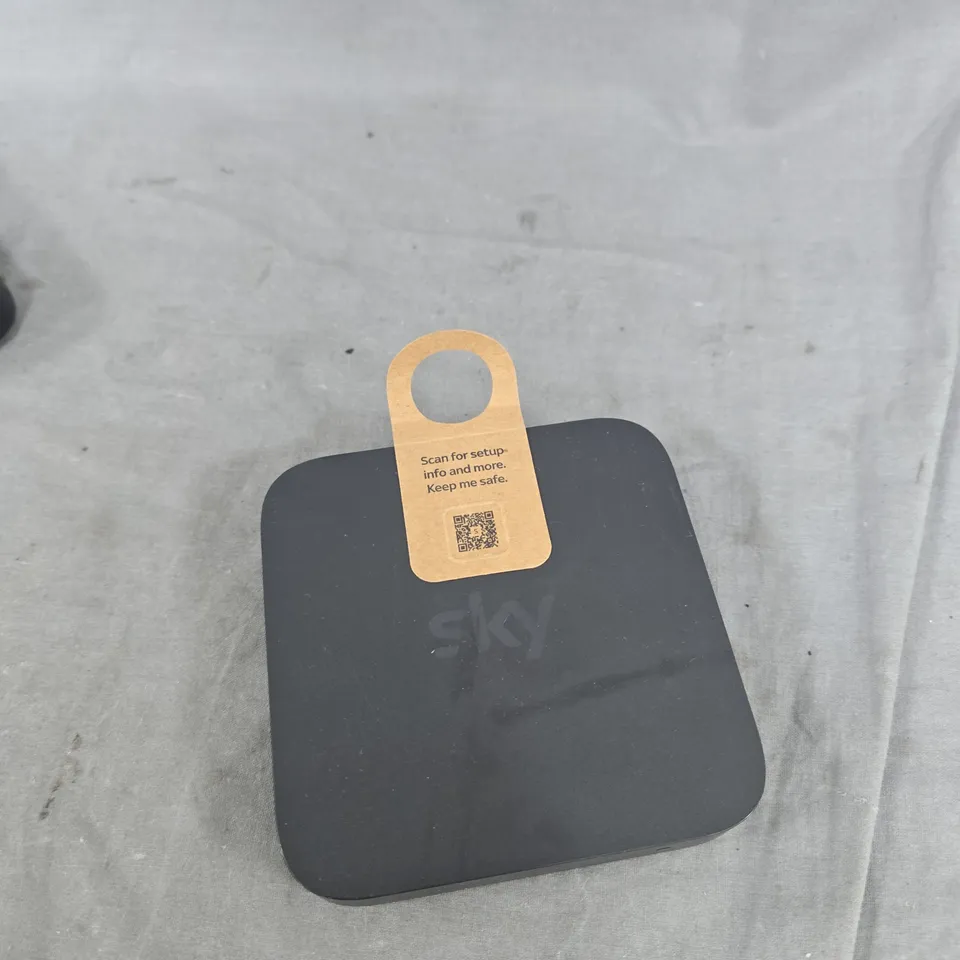 BOX OF APPROXIMATELY 20 HOUSEHOLD/BROADBAND ITEMS INCLUDING: 3X SKY BOXES