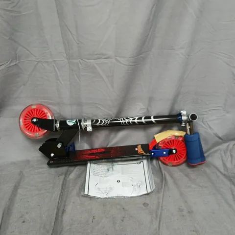 SPIDERMAN FOLDING INLINE SCOOTER WITH LED WHEELS
