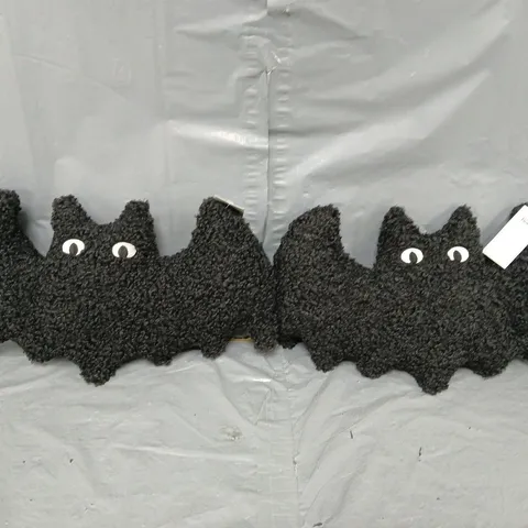 PAIR OF BAT SHAPED CUSHIONS IN BLACK